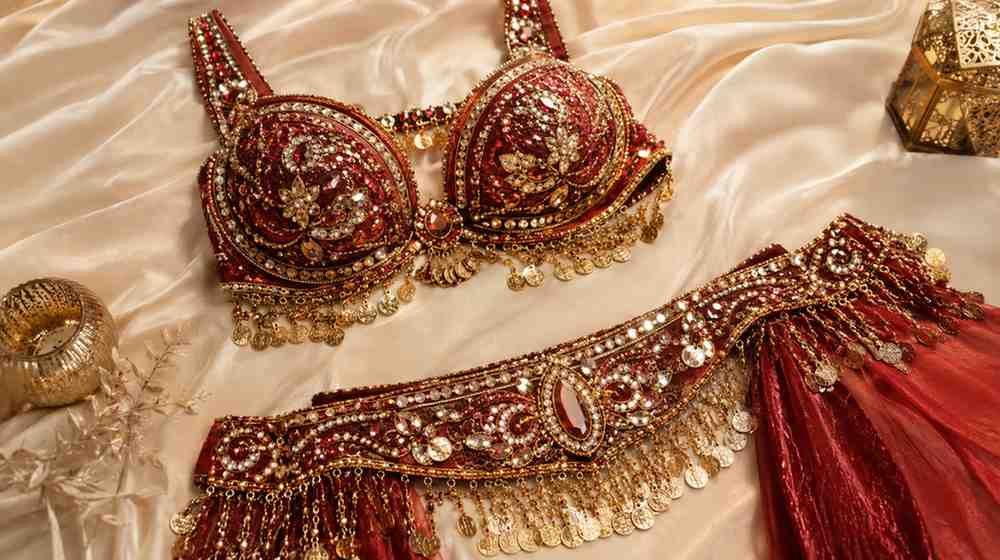 Egyptian belly dance costume Buying guide pakistan 2026 bra and belt set —